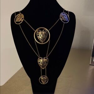 Gucci Vintage 18k gold necklace in excellent condition